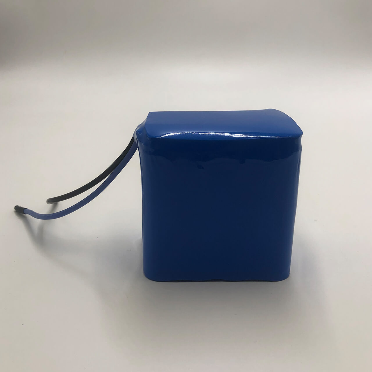 18650 12.2Ah 12V 3S4P 2.jpg